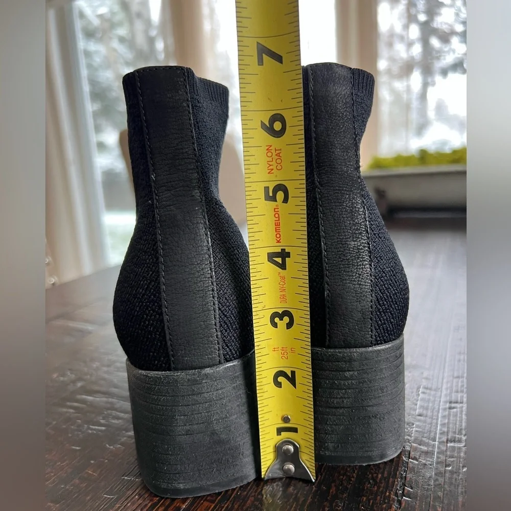 Eileen Fisher Paron Crepe Black Stretch Slip on Bootie Size 8.5 Block Heel